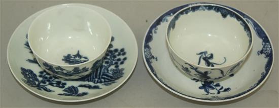 Four Worcester underglaze blue teabowls and saucers, late 18th century, largest saucer 13cm